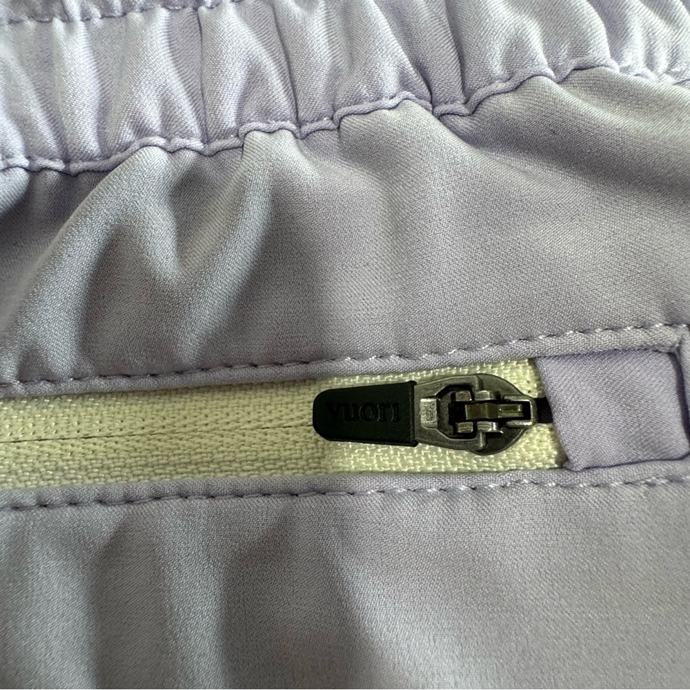 Vuori Clementine 2.0 Shorts in Zinnia size Large - Picture 7 of 11